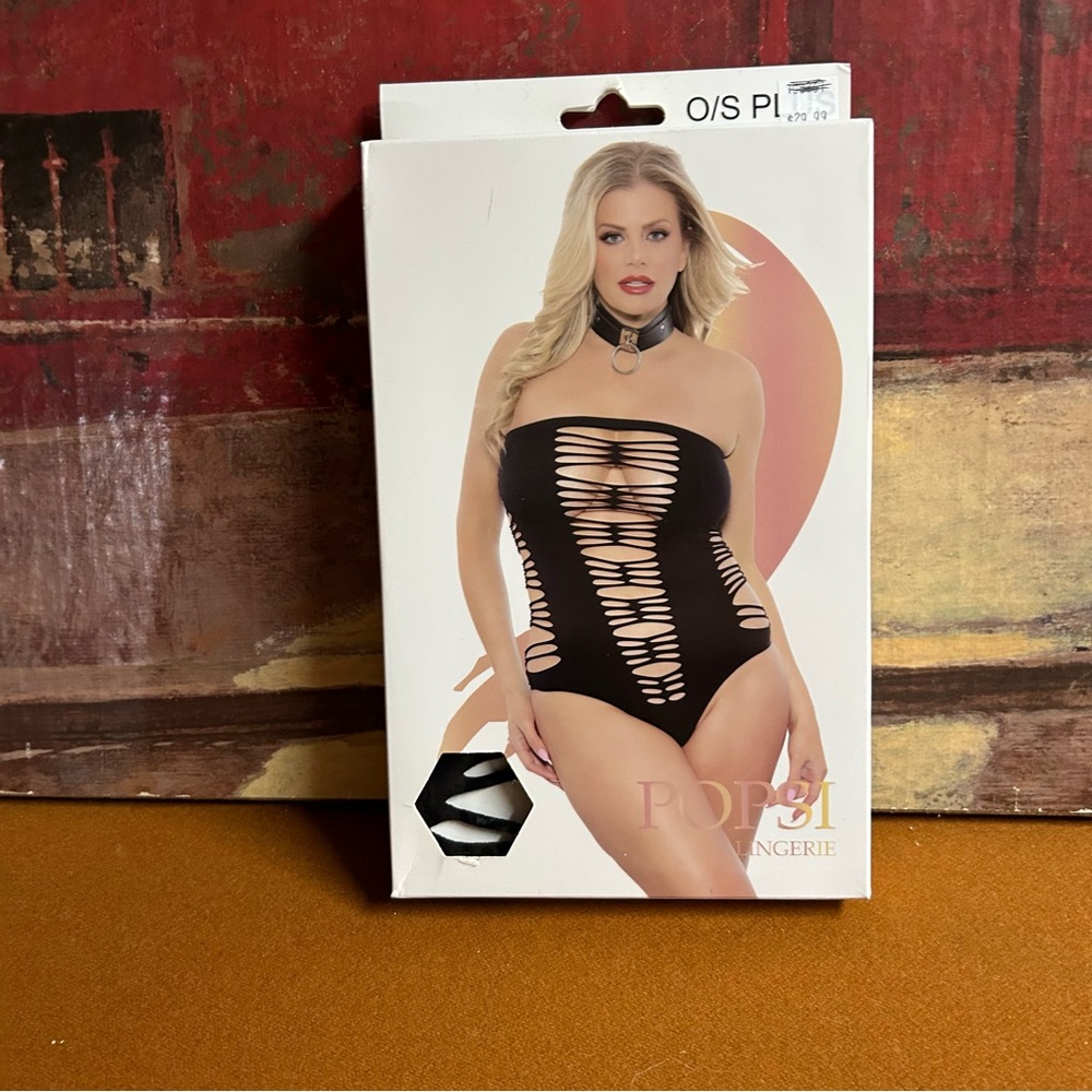 Black Cut-Out Bodysuit‎ One Size Plus